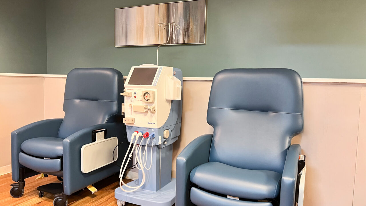 Streamwood dialysis 1 1